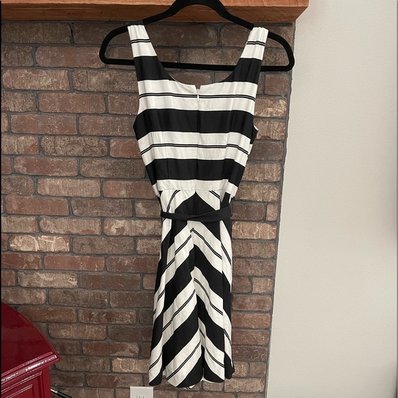 Ann Taylor Dress - Picture 2 of 3